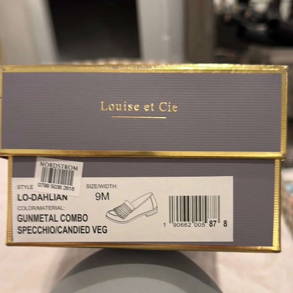 Louise et Cie Black Patent Leather Loafers with Fringe - Picture 2 of 10